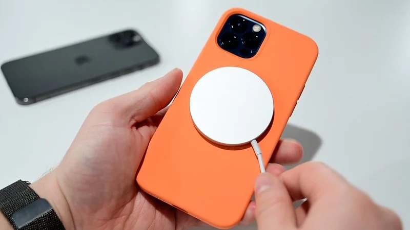 iPhone 12 Şarj Entegresi