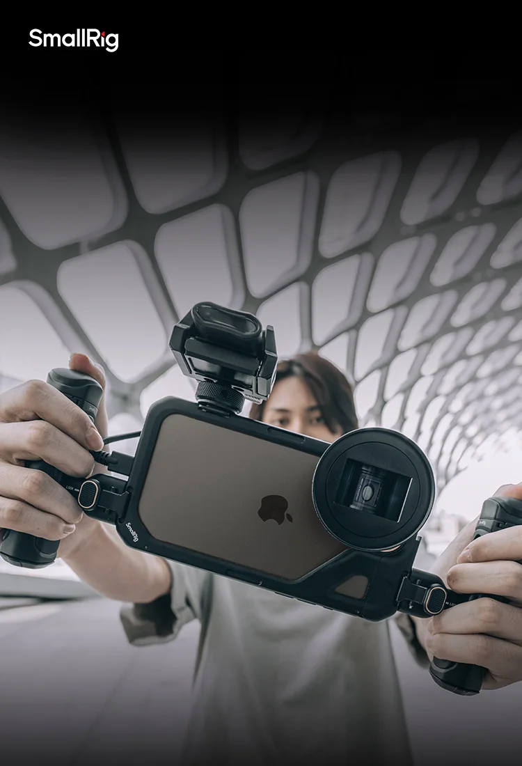 iPhone 15 Pro Max İç Kafesler