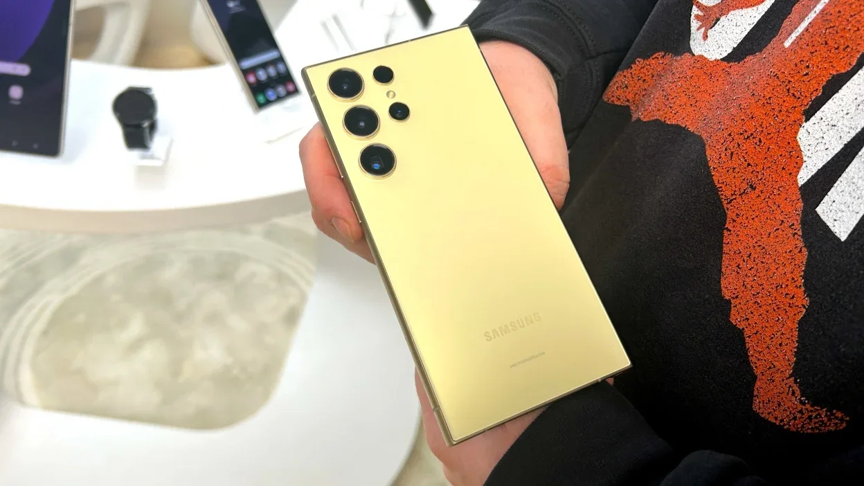 Samsung S24 Ultra Gold/sari Çıtalı Ekran Dokunmatik SOFT OLED Kalite Ekran